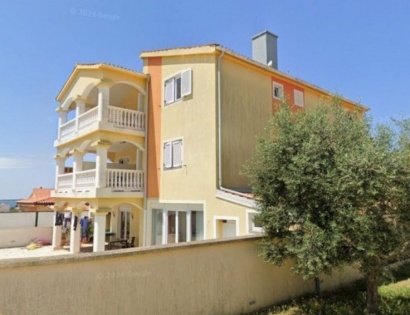 Večnamenska zgradba - Peroj 185, Peroj, Peroj